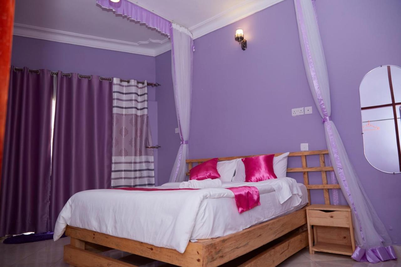 Westway Luxury Suites Mbarara Zewnętrze zdjęcie