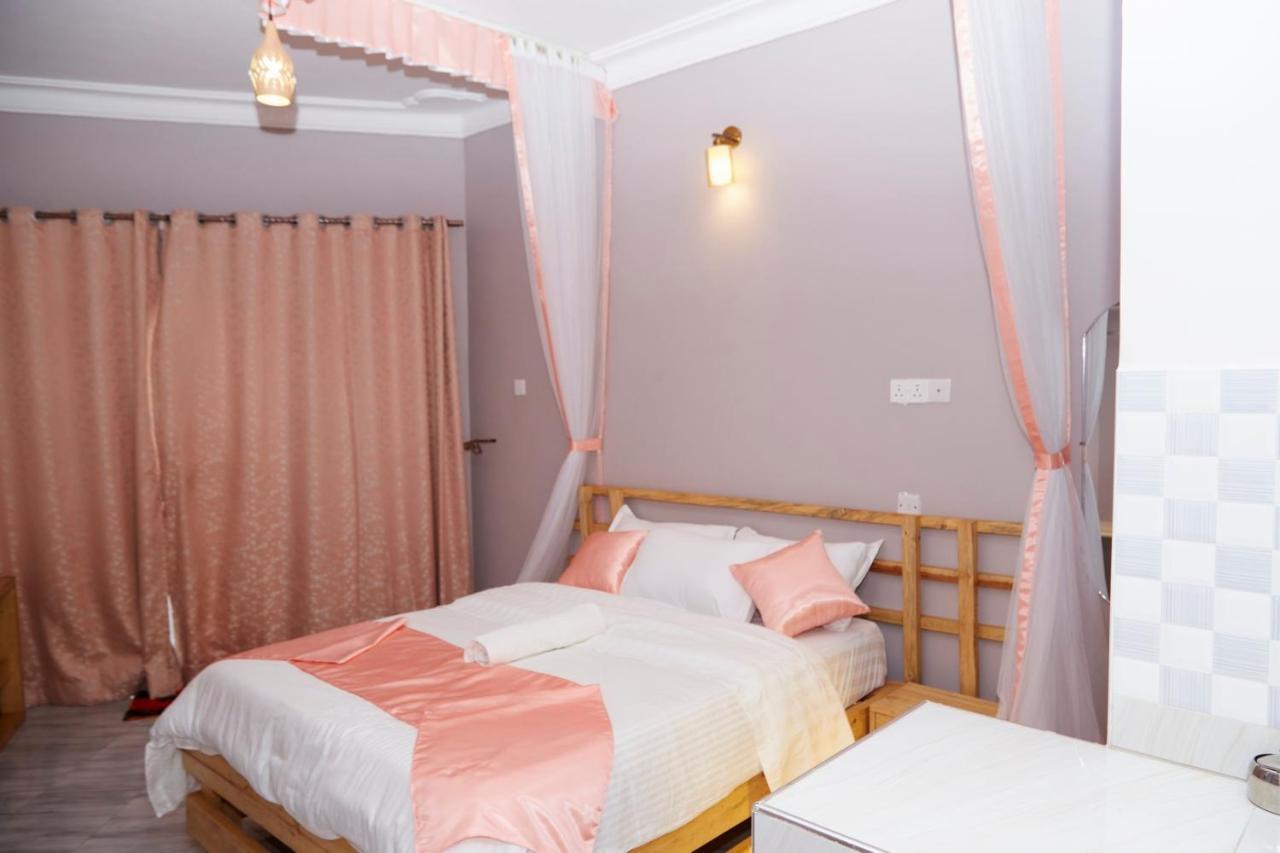 Westway Luxury Suites Mbarara Zewnętrze zdjęcie